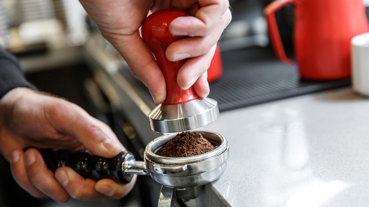 So tampst Du richtig - Wertvolle Tipps für die perfekte Kaffeezubereitung